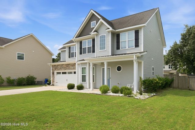 601 Aurora Place, Hampstead, NC 28443