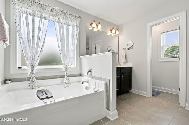 601 Aurora Place, Hampstead, NC 28443
