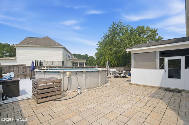 601 Aurora Place, Hampstead, NC 28443