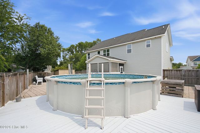 601 Aurora Place, Hampstead, NC 28443