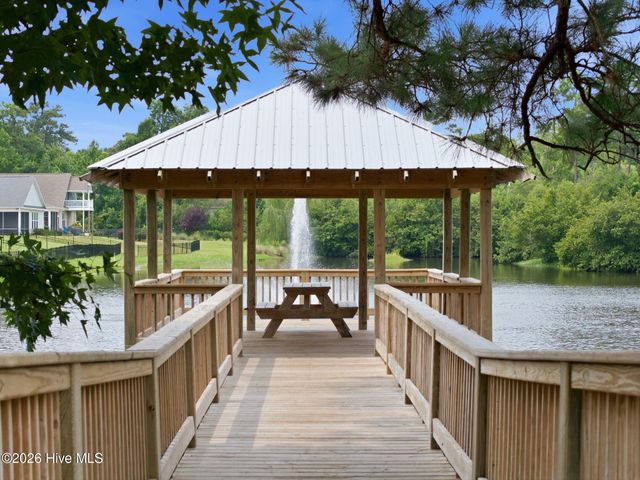 601 Aurora Place, Hampstead, NC 28443