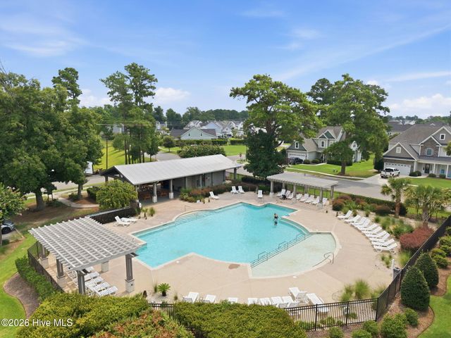 601 Aurora Place, Hampstead, NC 28443