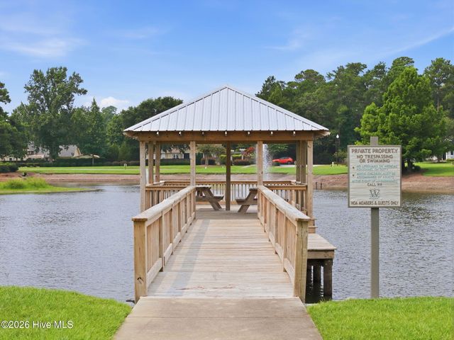 601 Aurora Place, Hampstead, NC 28443