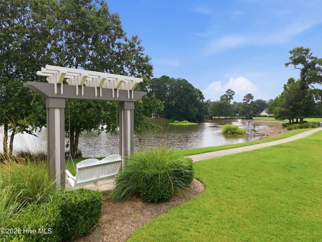 601 Aurora Place, Hampstead, NC 28443