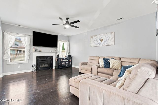 601 Aurora Place, Hampstead, NC 28443