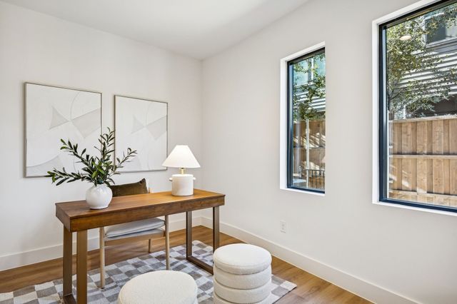 2147 Mail Avenue 103, Dallas, TX 75235