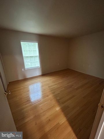107 TARTAN LN, Hainesport, NJ 08036