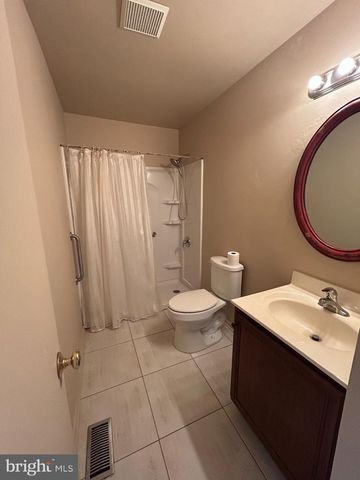 107 TARTAN LN, Hainesport, NJ 08036