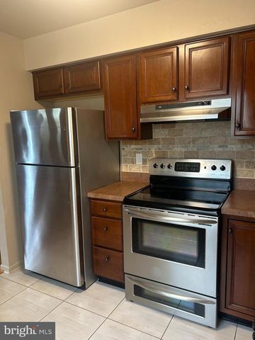 107 TARTAN LN, Hainesport, NJ 08036