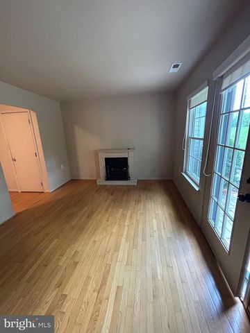 107 TARTAN LN, Hainesport, NJ 08036