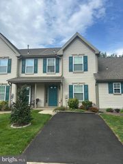 107 TARTAN LN, Hainesport, NJ 08036