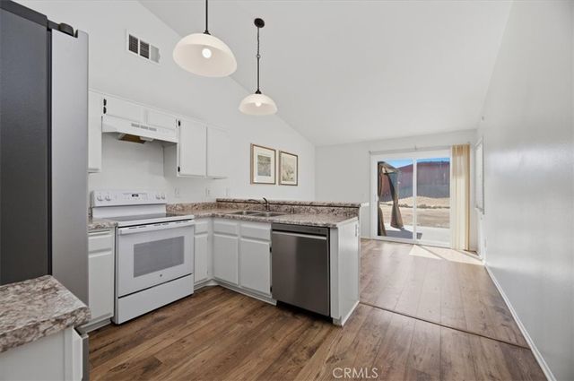 12348 Hythe, Moreno Valley, CA 92557
