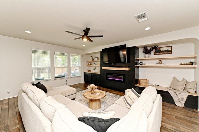 210 Animas DR, Georgetown, TX 78626