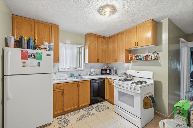 282 Newfield Street, Buffalo, NY 14207