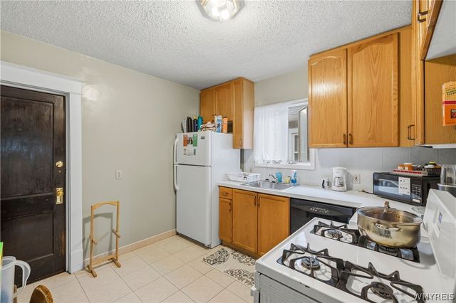 282 Newfield Street, Buffalo, NY 14207