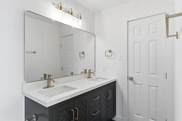 248 Gordon Drive, Azle, TX 76020