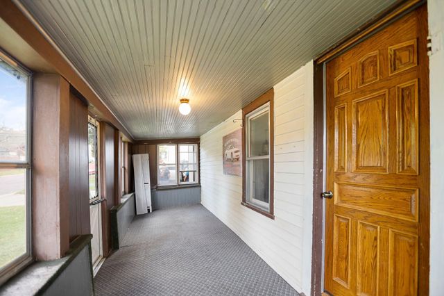 726 7th Avenue NW, Faribault, MN 55021