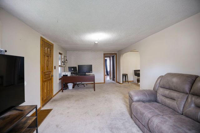 726 7th Avenue NW, Faribault, MN 55021