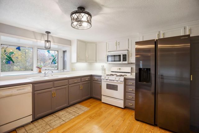 726 7th Avenue NW, Faribault, MN 55021