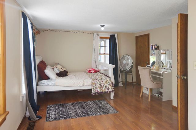 726 7th Avenue NW, Faribault, MN 55021