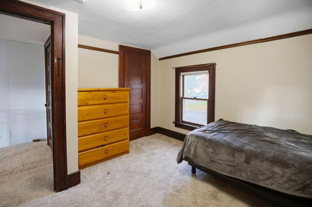 726 7th Avenue NW, Faribault, MN 55021