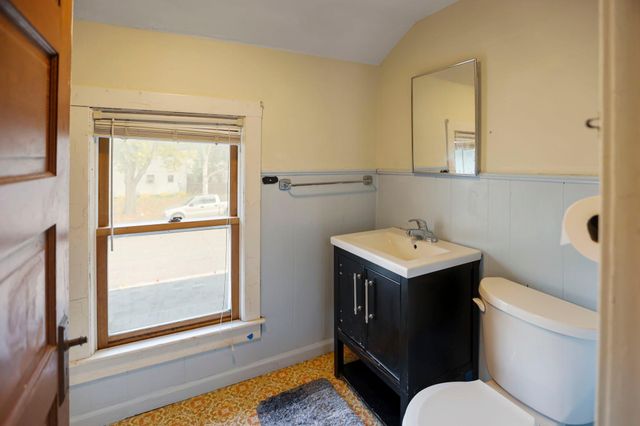 726 7th Avenue NW, Faribault, MN 55021