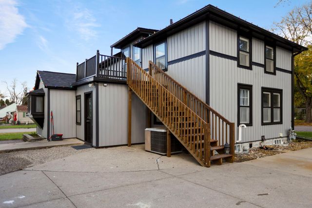 726 7th Avenue NW, Faribault, MN 55021