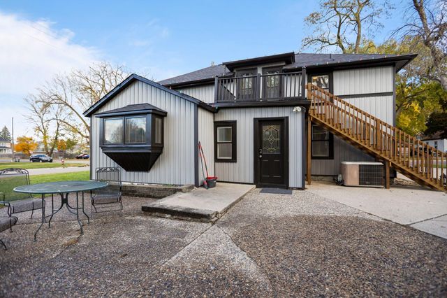 726 7th Avenue NW, Faribault, MN 55021