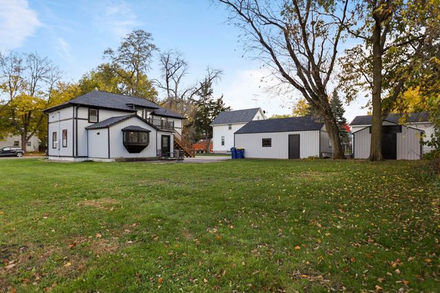 726 7th Avenue NW, Faribault, MN 55021