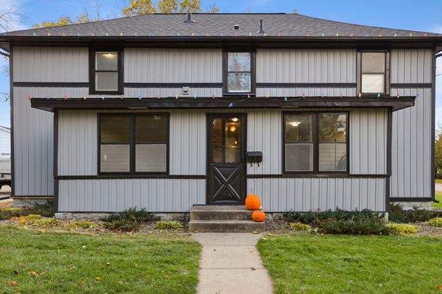 726 7th Avenue NW, Faribault, MN 55021