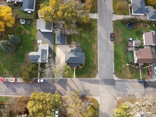 726 7th Avenue NW, Faribault, MN 55021