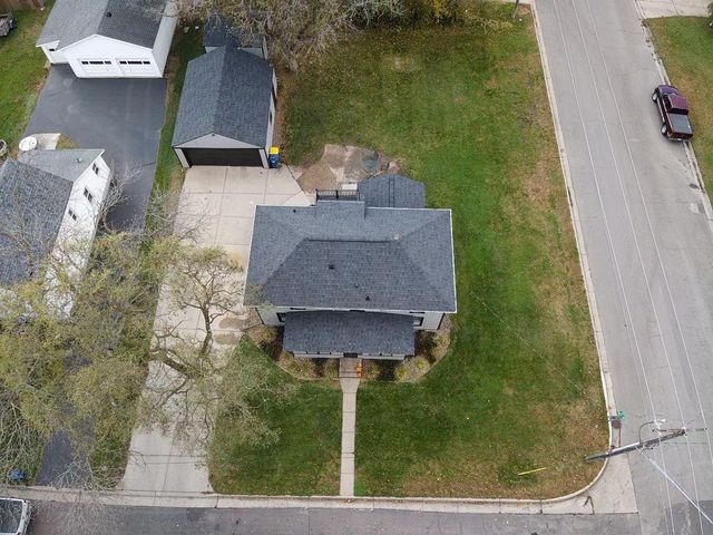 726 7th Avenue NW, Faribault, MN 55021