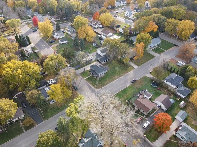 726 7th Avenue NW, Faribault, MN 55021