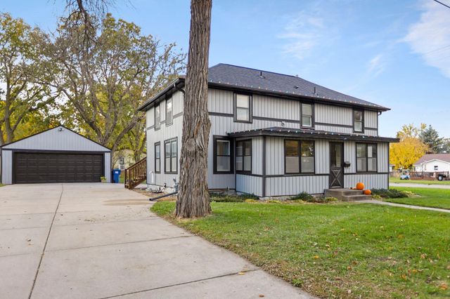 726 7th Avenue NW, Faribault, MN 55021