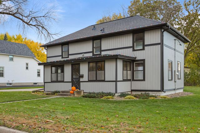 726 7th Avenue NW, Faribault, MN 55021