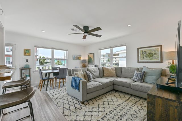 16716 Tahiti Way, Jamaica Beach, TX 77554