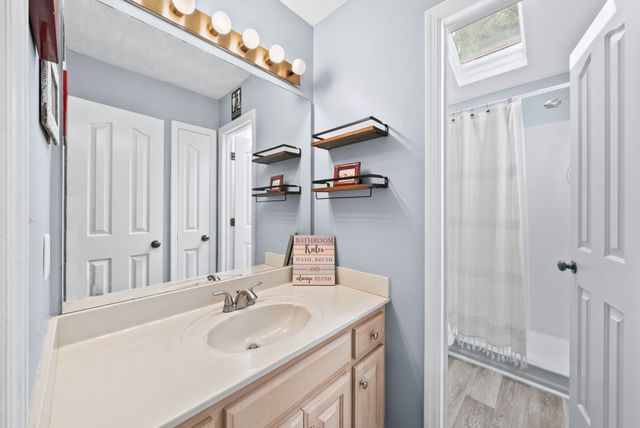 900 Dories Ln, Lewisburg, TN 37091