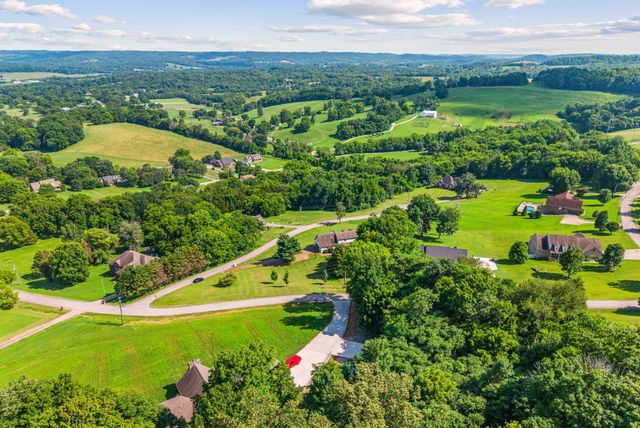 900 Dories Ln, Lewisburg, TN 37091