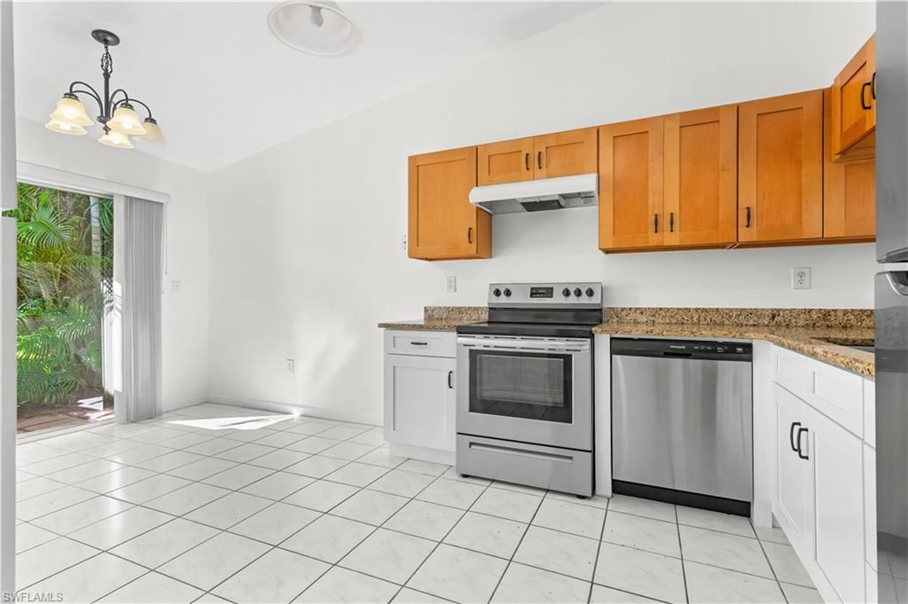 6479 Royal Woods DR, FORT MYERS, FL 33908 — photo 4