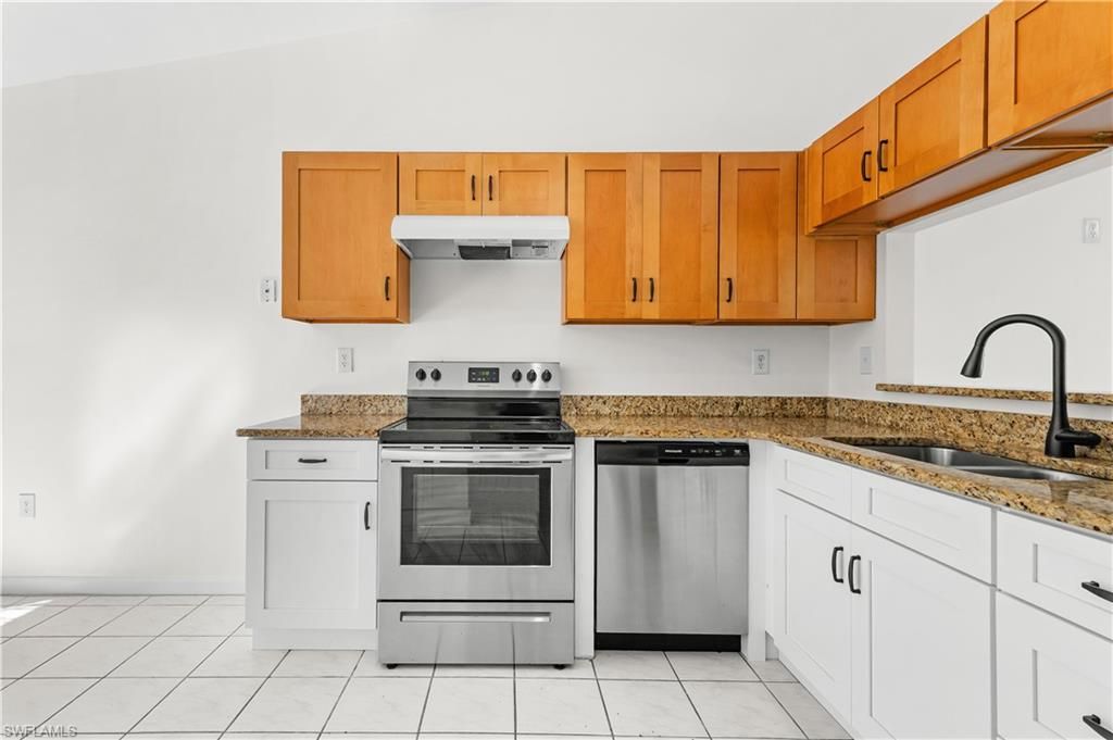 6479 Royal Woods DR, FORT MYERS, FL 33908 — photo 5