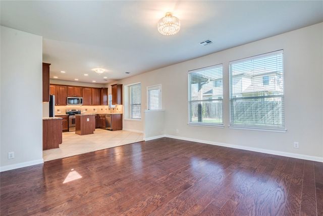 17708 Linkhill DR, Dripping Springs, TX 78620