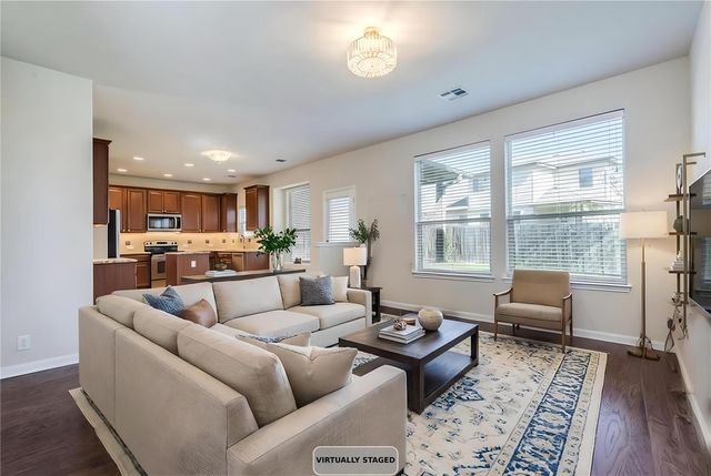 17708 Linkhill DR, Dripping Springs, TX 78620