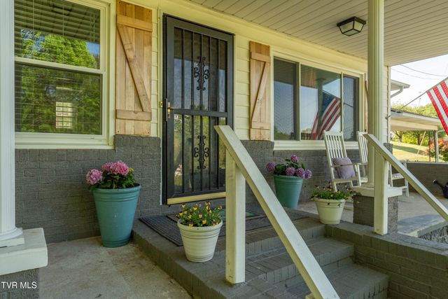 214 Wilson Avenue, Elizabethton, TN 37643