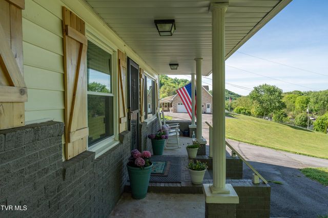 214 Wilson Avenue, Elizabethton, TN 37643