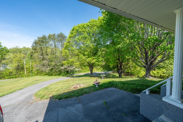 214 Wilson Avenue, Elizabethton, TN 37643