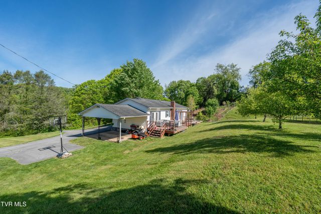 214 Wilson Avenue, Elizabethton, TN 37643