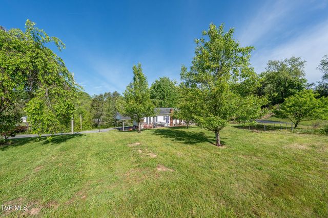 214 Wilson Avenue, Elizabethton, TN 37643