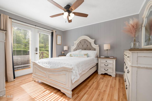 214 Wilson Avenue, Elizabethton, TN 37643