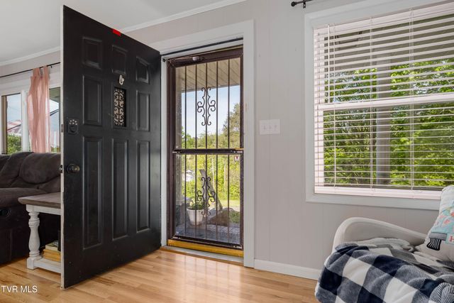 214 Wilson Avenue, Elizabethton, TN 37643