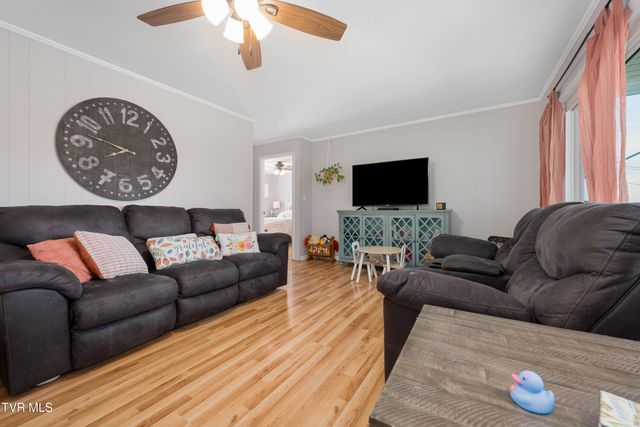 214 Wilson Avenue, Elizabethton, TN 37643